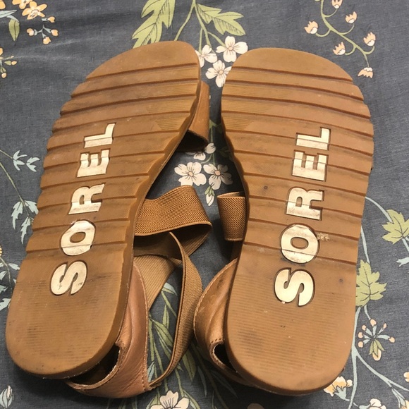 SOREL Ella II Flat Adjustable Stretch Comfort Sandal in Brown Leather Size 9 - Picture 2 of 8